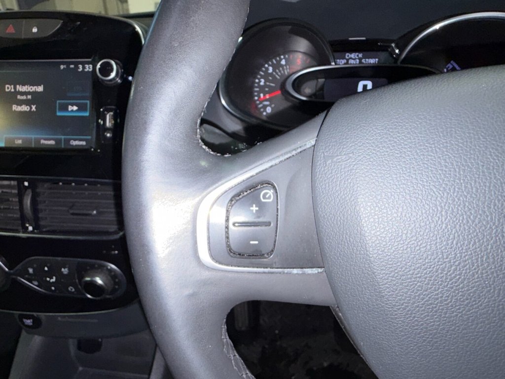 Used Renault Clio 2017 for sale - 77276560: Photo 18