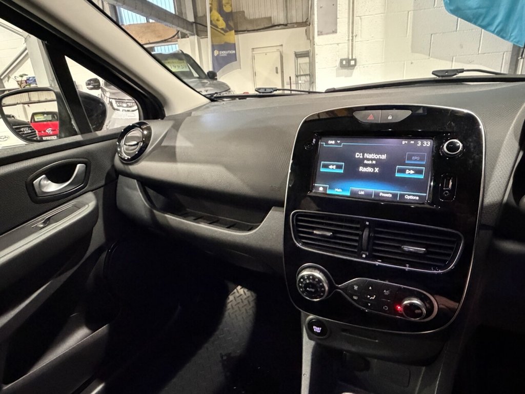 Used Renault Clio 2017 for sale - 77276560: Photo 19