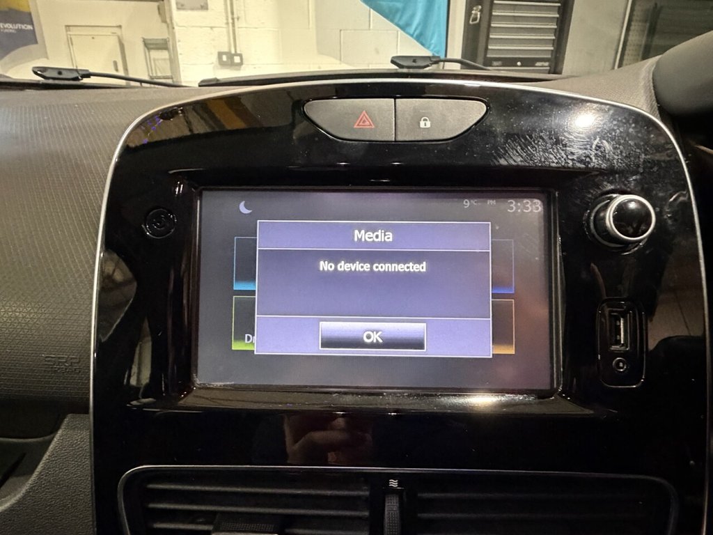 Used Renault Clio 2017 for sale - 77276560: Photo 23