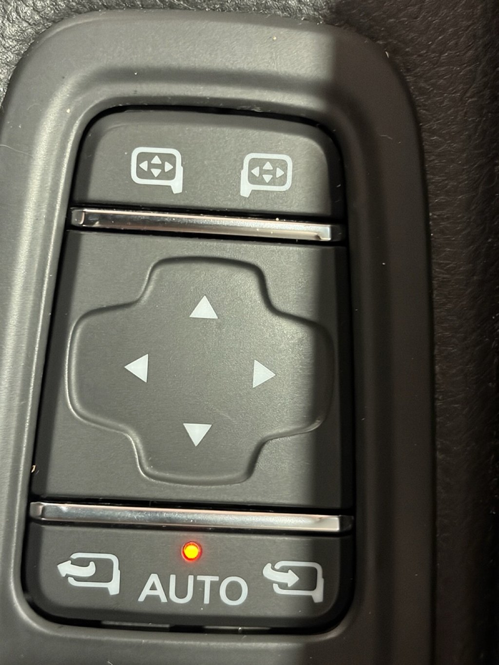 Used Renault Clio 2017 for sale - 77276560: Photo 28