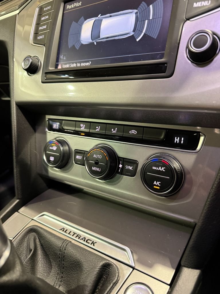 Used Volkswagen Passat 2016 for sale - 77302419: Photo 36