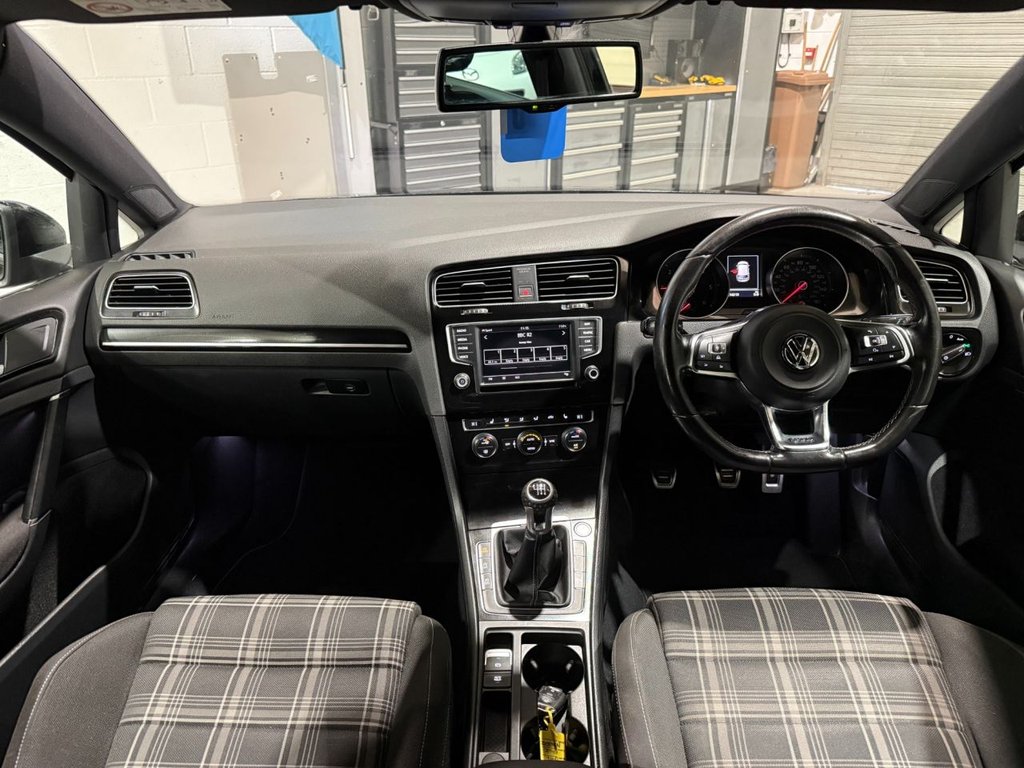 Used Volkswagen Golf 2015 for sale - 77719386: Photo 11