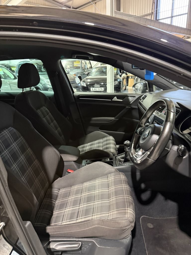 Used Volkswagen Golf 2015 for sale - 77719386: Photo 12