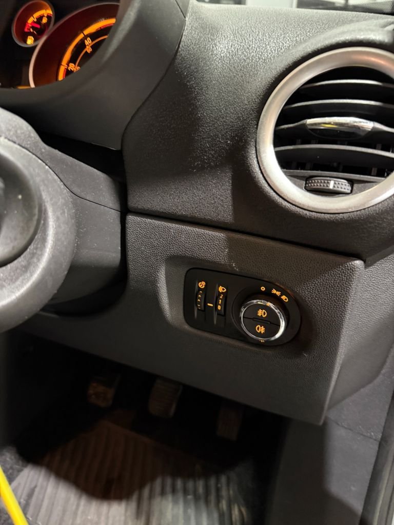 Used Vauxhall Corsa 2014 for sale - 76868057: Photo 27