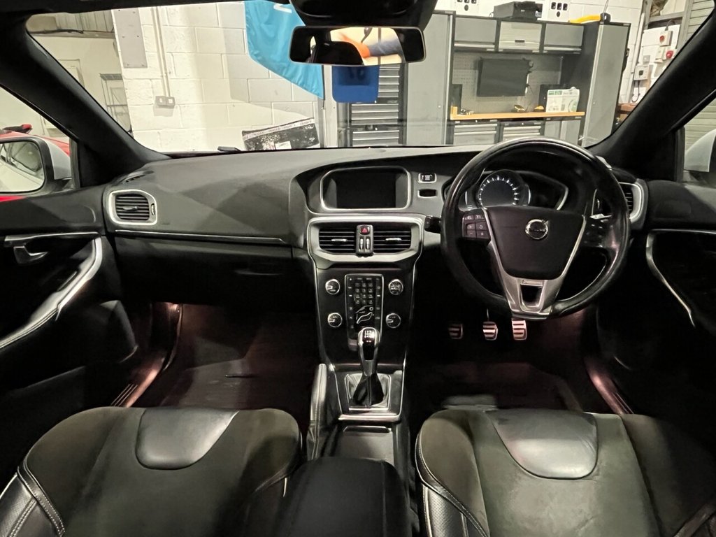 Used Volvo V40 2017 for sale - 76429920: Photo 12