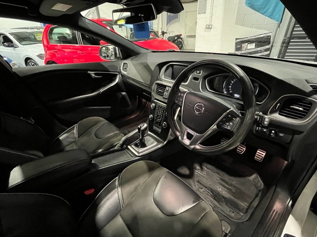 Used Volvo V40 2017 for sale - 76429920: Photo 13