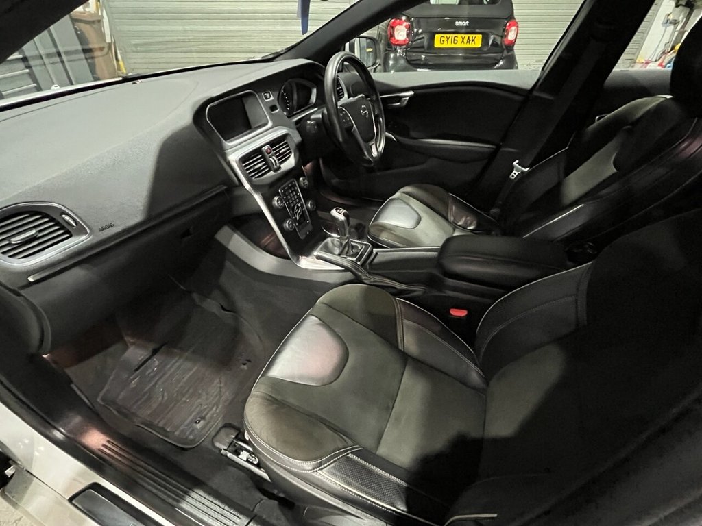 Used Volvo V40 2017 for sale - 76429920: Photo 15