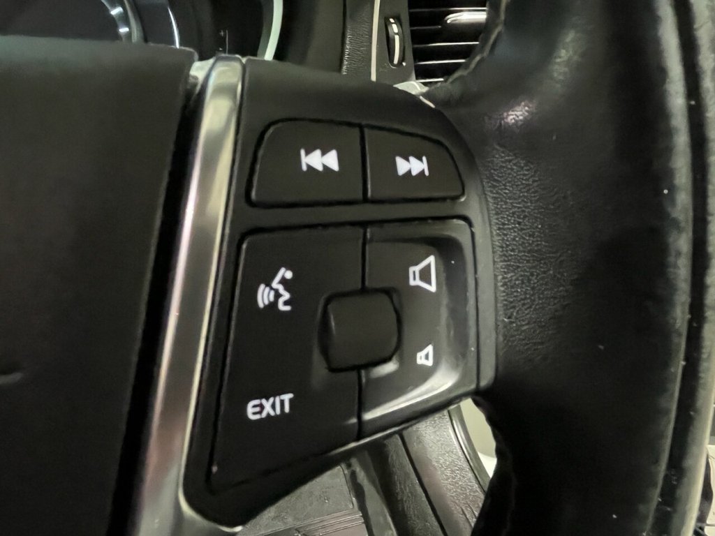 Used Volvo V40 2017 for sale - 76429920: Photo 19