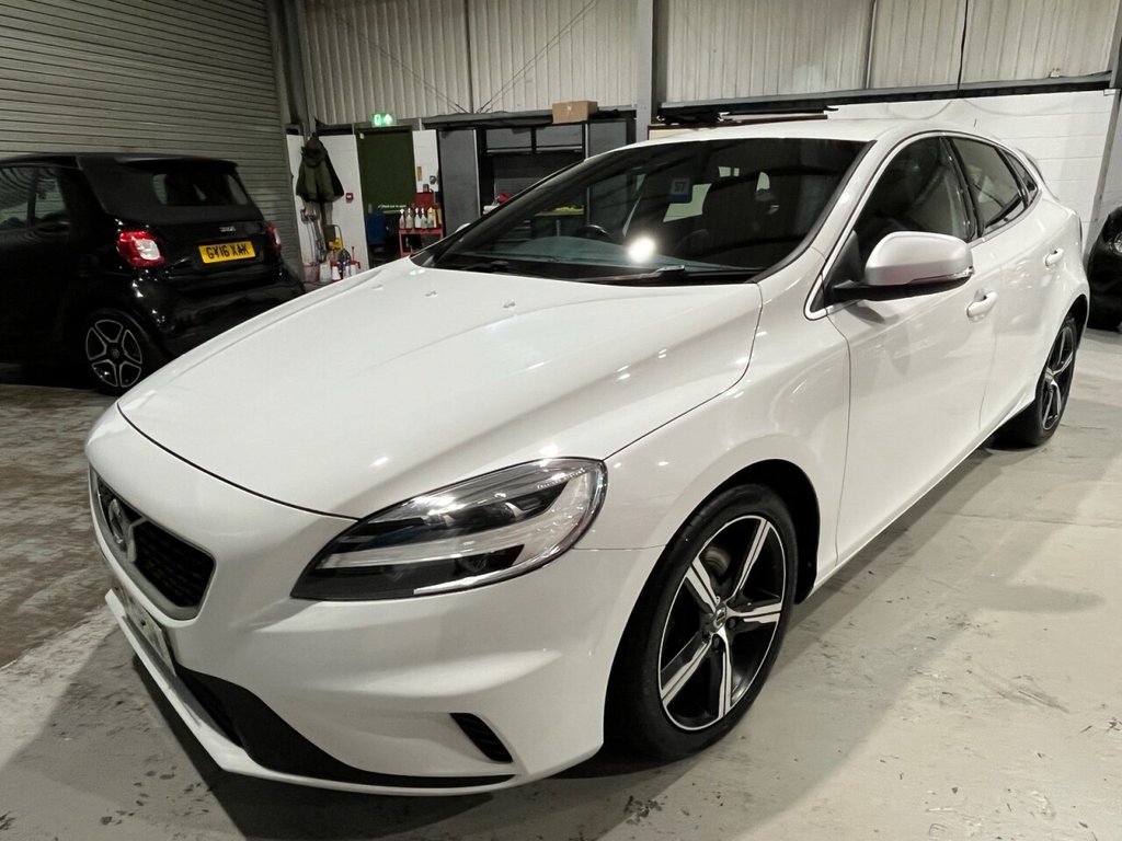 Used Volvo V40 2017 for sale - 76429920: Photo 7