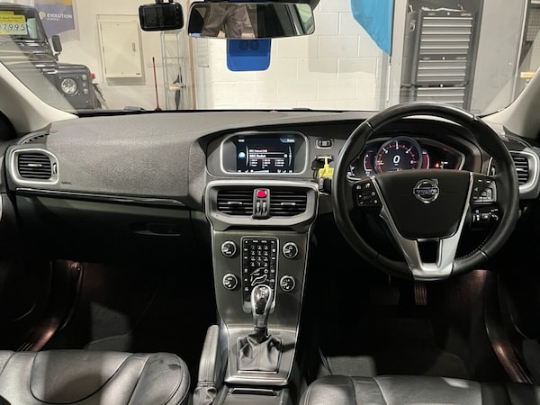 Used Volvo V40 2015 for sale - 76291952: Photo 13