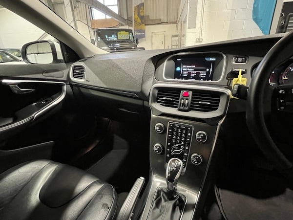 Used Volvo V40 2015 for sale - 76291952: Photo 23