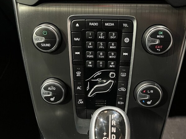 Used Volvo V40 2015 for sale - 76291952: Photo 25
