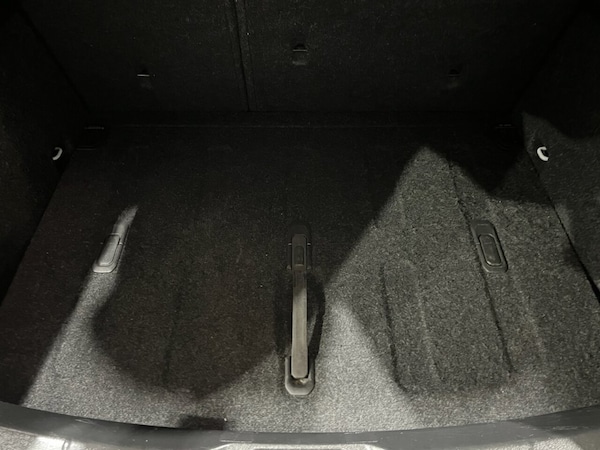 Used Volvo V40 2015 for sale - 76291952: Photo 31
