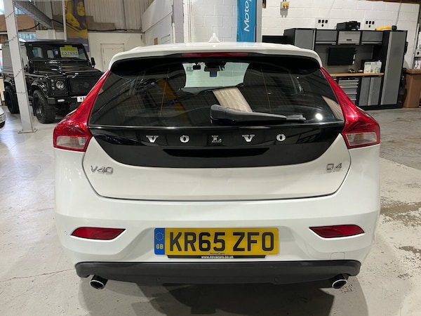 Used Volvo V40 2015 for sale - 76291952: Photo 4