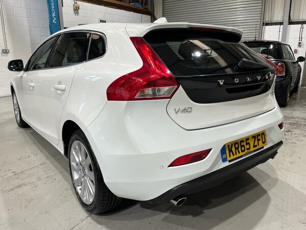 Used Volvo V40 2015 for sale - 76291952: Photo 5