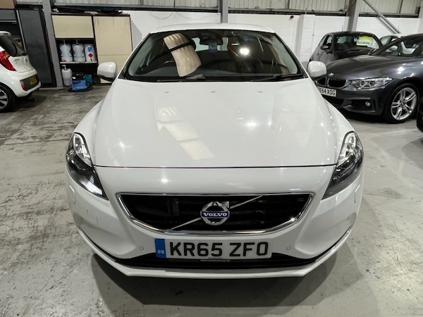 Used Volvo V40 2015 for sale - 76291952: Photo 8