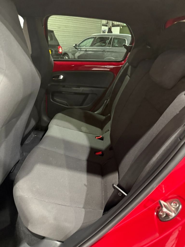 Used Volkswagen up! 2015 for sale - 77276555: Photo 13