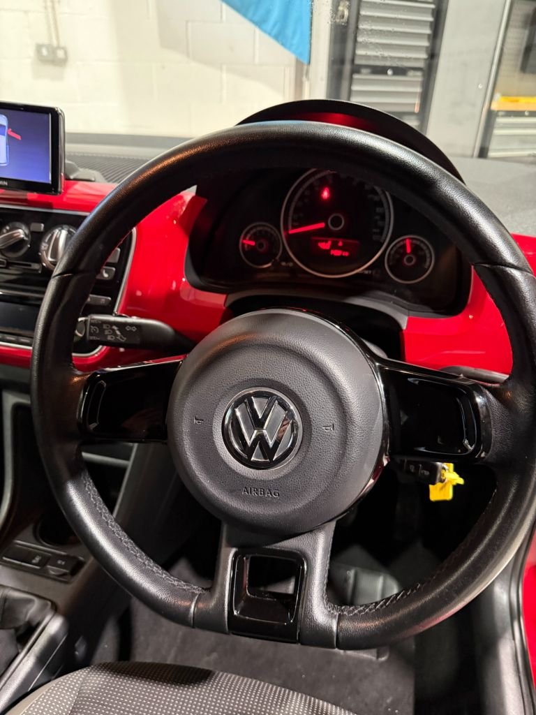 Used Volkswagen up! 2015 for sale - 77276555: Photo 18