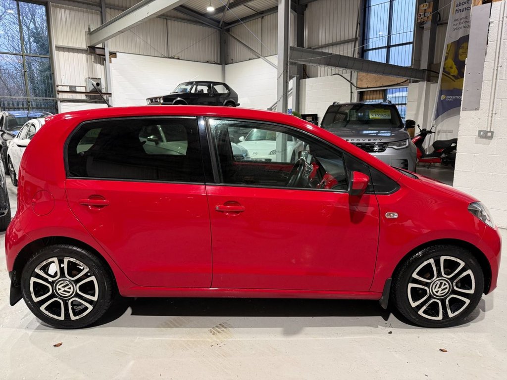 Used Volkswagen up! 2015 for sale - 77276555: Photo 2