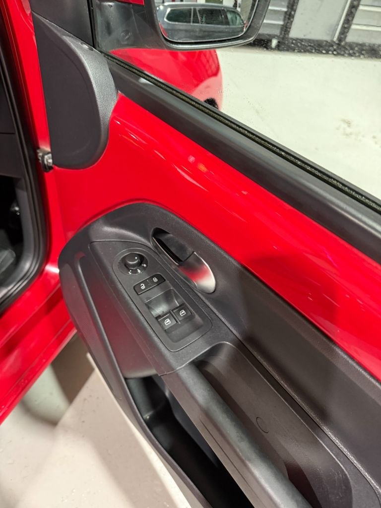 Used Volkswagen up! 2015 for sale - 77276555: Photo 29