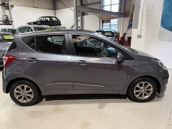 Used Hyundai i10 2015 for sale - 79481993: Photo