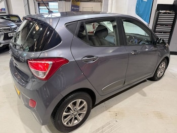 Used Hyundai i10 2015 for sale - 79481993: Photo