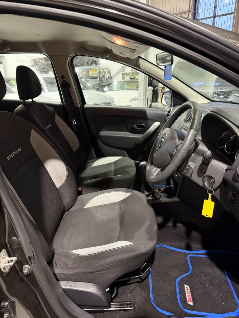 Used Dacia Sandero Stepway 2015 for sale - 77551872: Photo 12