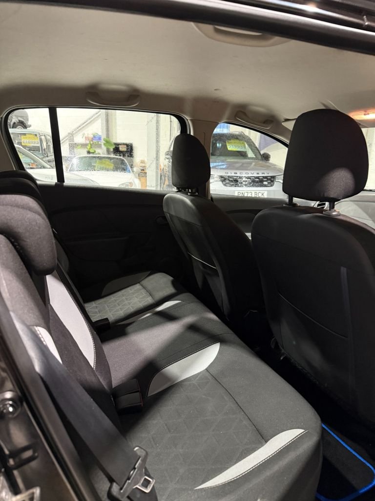 Used Dacia Sandero Stepway 2015 for sale - 77551872: Photo 15