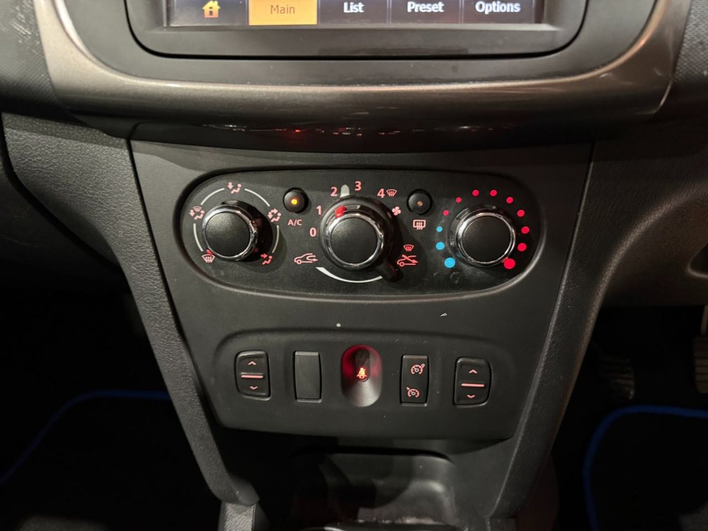 Used Dacia Sandero Stepway 2015 for sale - 77551872: Photo 23