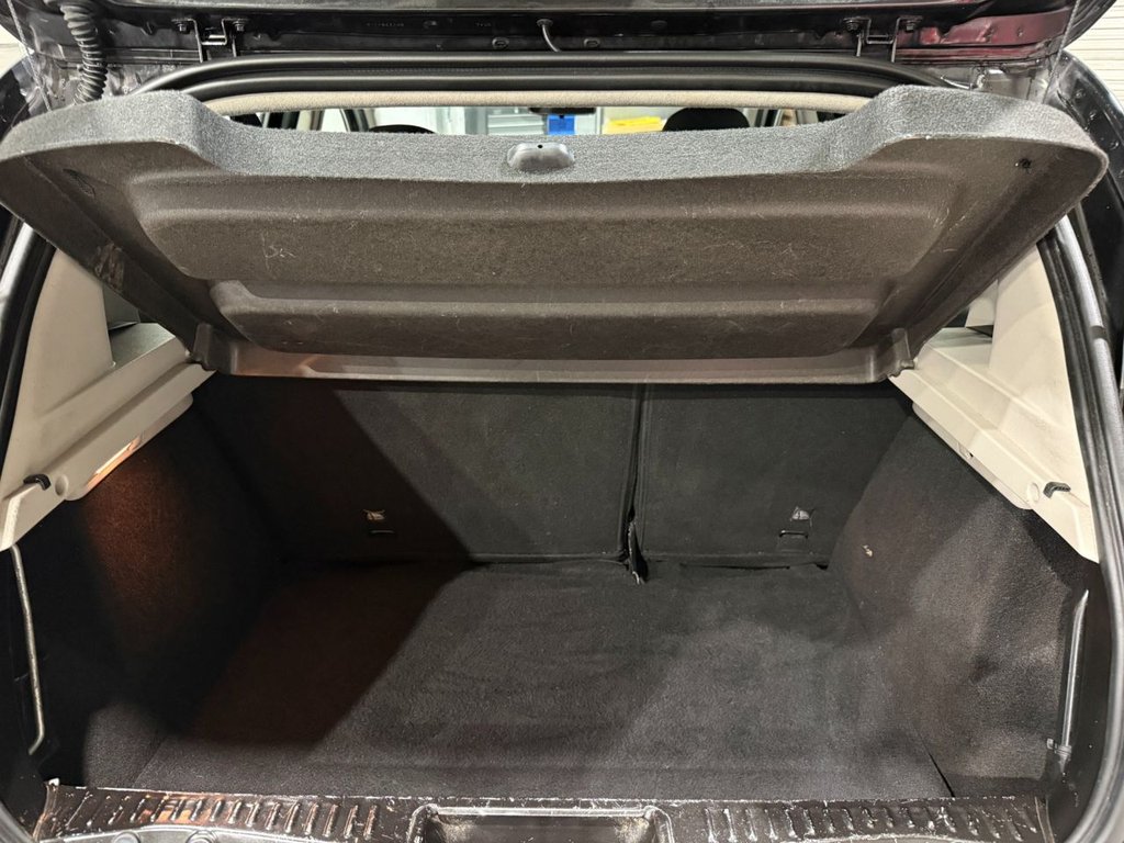 Used Dacia Sandero Stepway 2015 for sale - 77551872: Photo 24