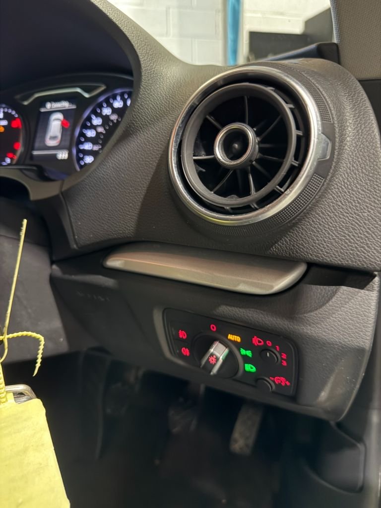 Used Audi A3 2015 for sale - 76510270: Photo 31