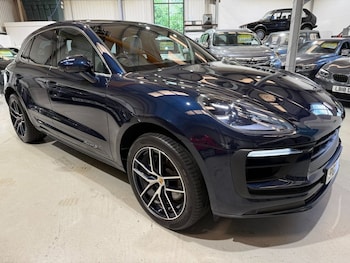 Used Porsche Macan 2023 for sale - 78798115: Photo