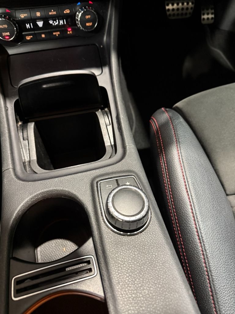 Used Mercedes-Benz GLA 2015 for sale - 76582242: Photo 35