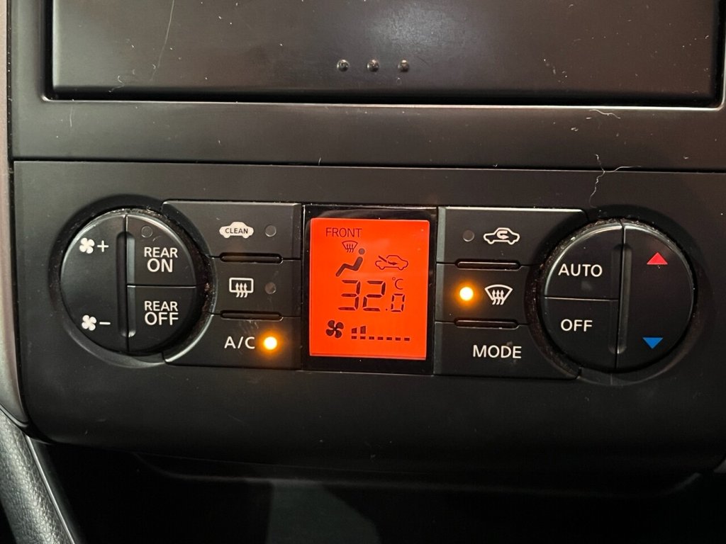 Used Nissan Serena 2023 for sale - 76454320: Photo 24