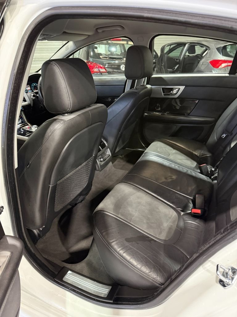 Used Jaguar XF 2013 for sale - 77835190: Photo 14