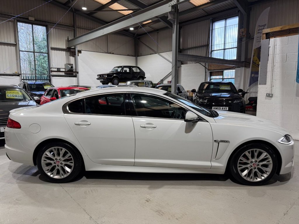 Used Jaguar XF 2013 for sale - 77835190: Photo 2