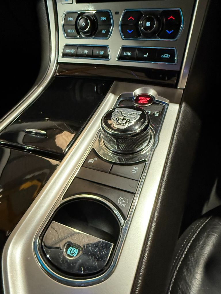 Used Jaguar XF 2013 for sale - 77835190: Photo 22