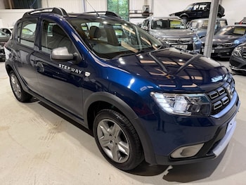 Used Dacia Sandero Stepway 2017 for sale - 78974614: Photo