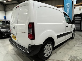 Used Peugeot Partner 2018 for sale - 76162788: Photo