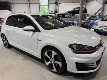 Used Volkswagen Golf 2016 for sale - 78414031: Photo