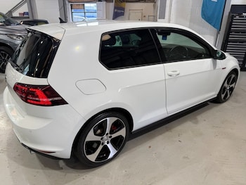 Used Volkswagen Golf 2016 for sale - 78414031: Photo