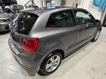 Used Volkswagen Polo 2016 for sale - 77521234: Photo