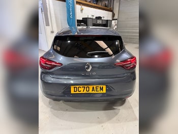 Used Renault Clio 2021 for sale - 78582602: Photo
