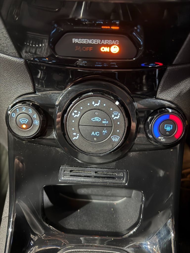 Used Ford Fiesta 2014 for sale - 77879746: Photo 31