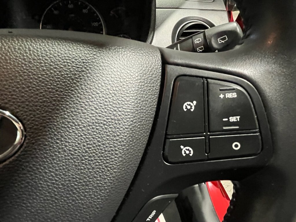 Used Hyundai i10 2018 for sale - 76304363: Photo 17