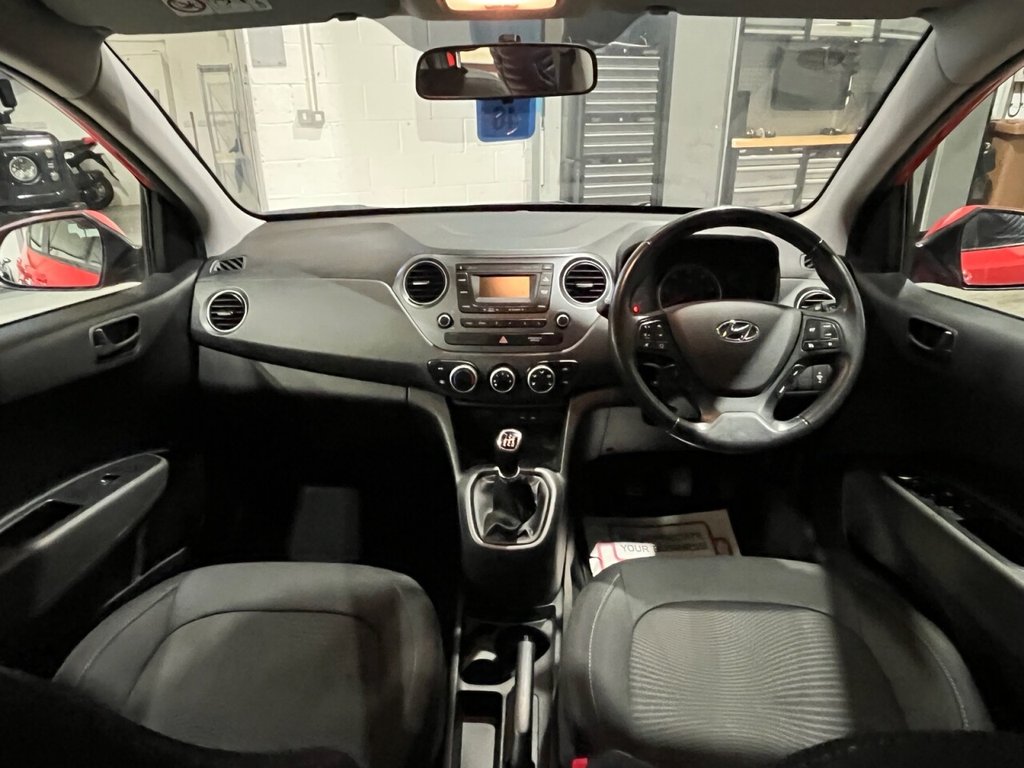 Used Hyundai i10 2018 for sale - 76304363: Photo 9