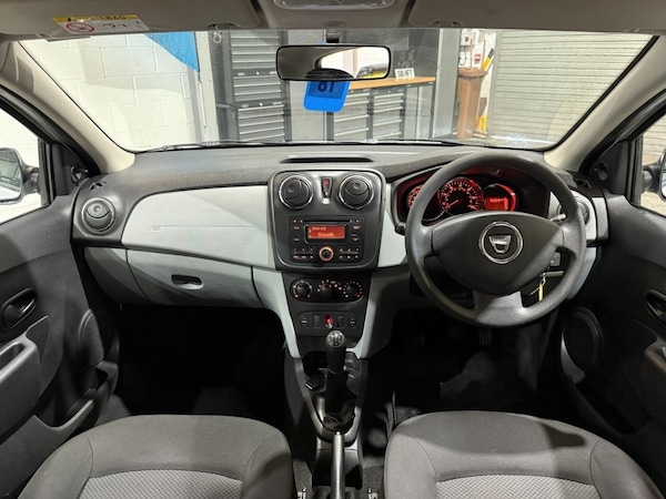 Used Dacia Sandero 2014 for sale - 75985843: Photo 11