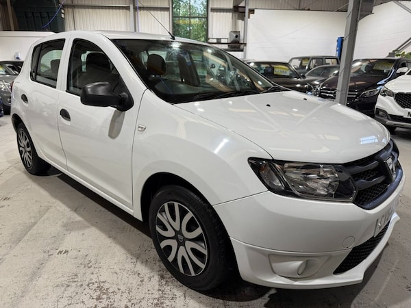 Used Dacia Sandero 2014 for sale - 75985843: Photo 1