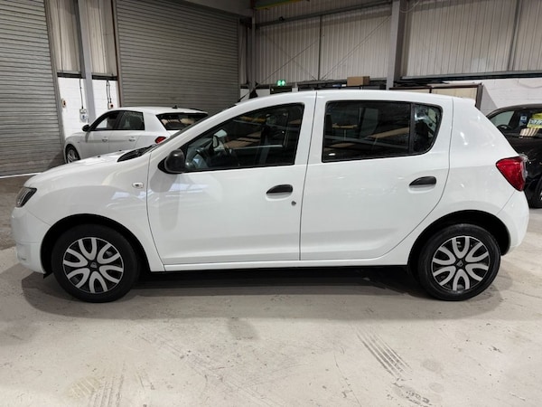 Used Dacia Sandero 2014 for sale - 75985843: Photo 6
