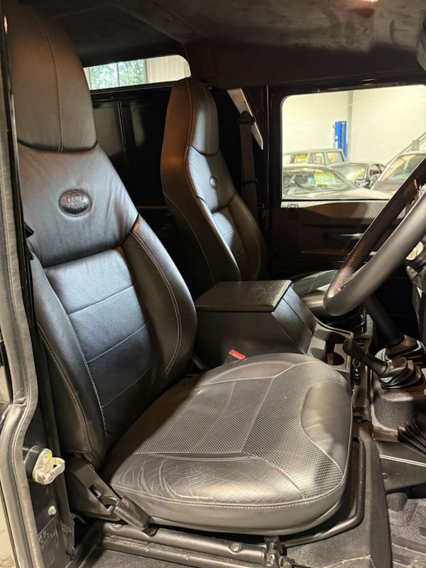 Used Land Rover Defender 2015 for sale - 75693282: Photo 12